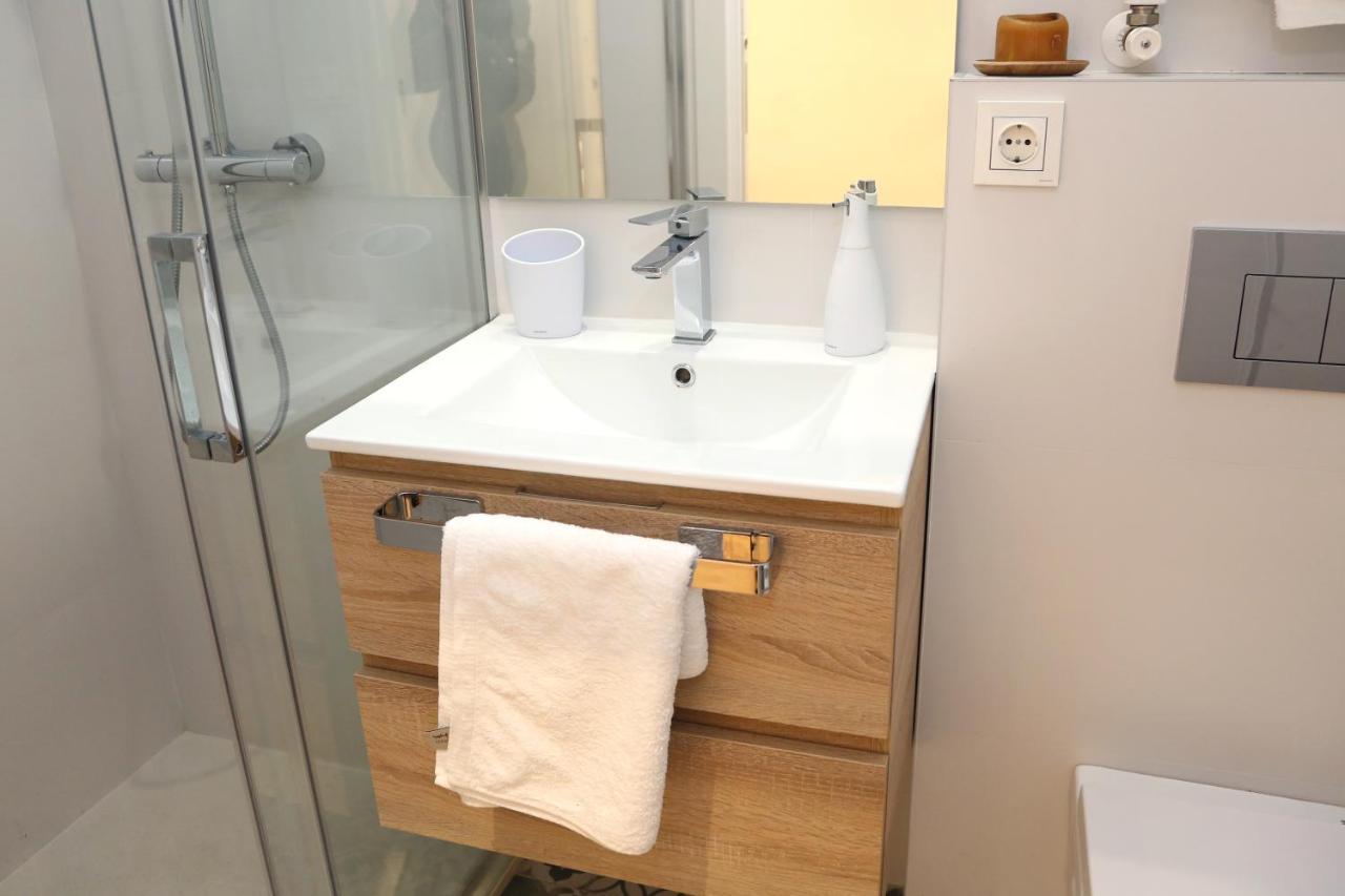 Apartament Piso Moderno A 2 Minutos Del Casco Viejo Con Parking Gratis